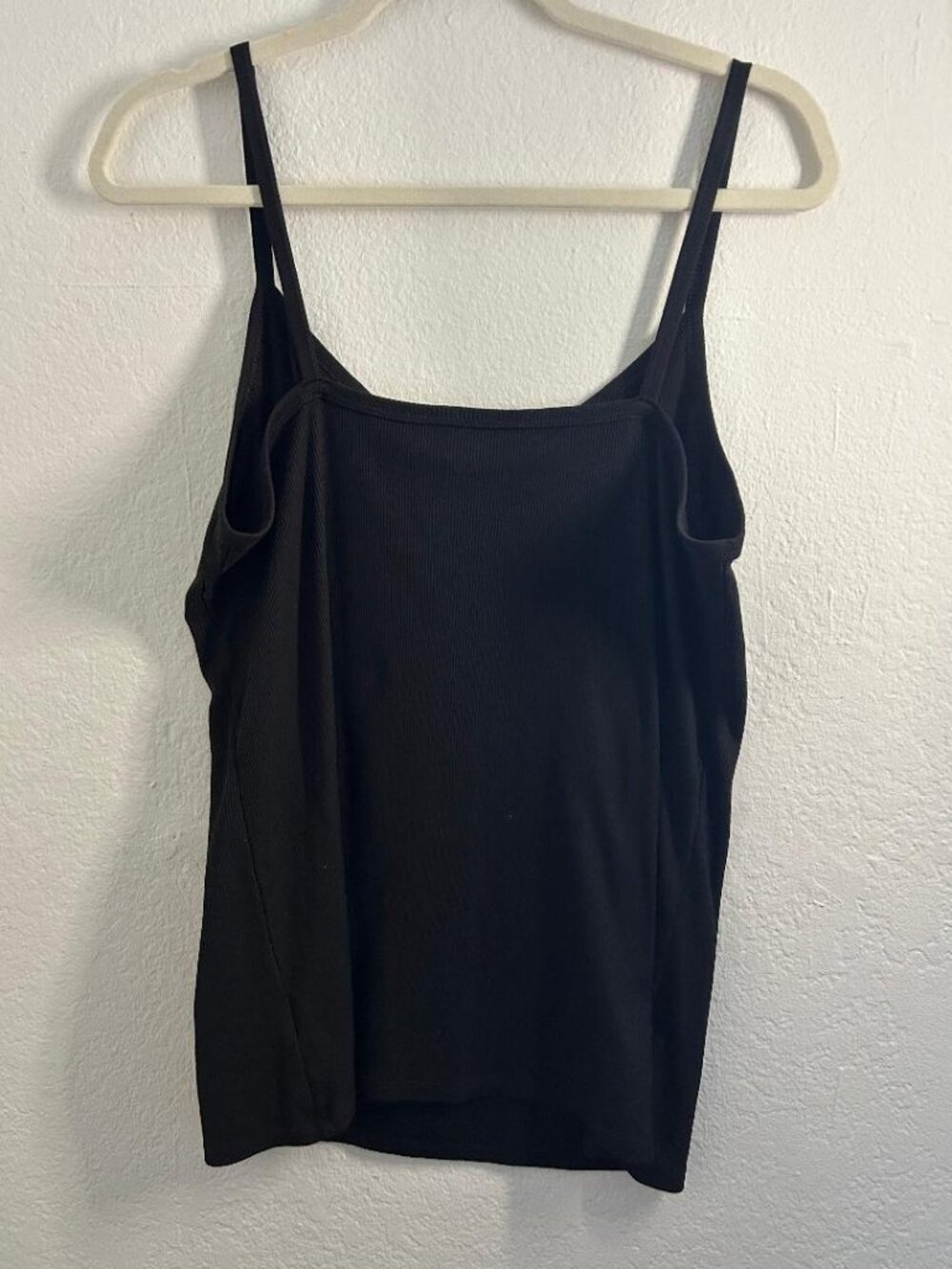 Classic Spaghetti Strap Tank in Black with Ribbed Texture Size XXL - Picture 5 of 8